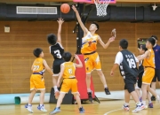 开云下载-包含球员举办篮球夏令营，吸引众多青少年参与的词条