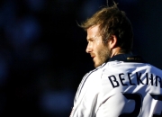 开云下载-若日尼奥的赛道狂想曲，当足球智慧接管F1街道赛，那不勒斯稳稳拿下利物浦