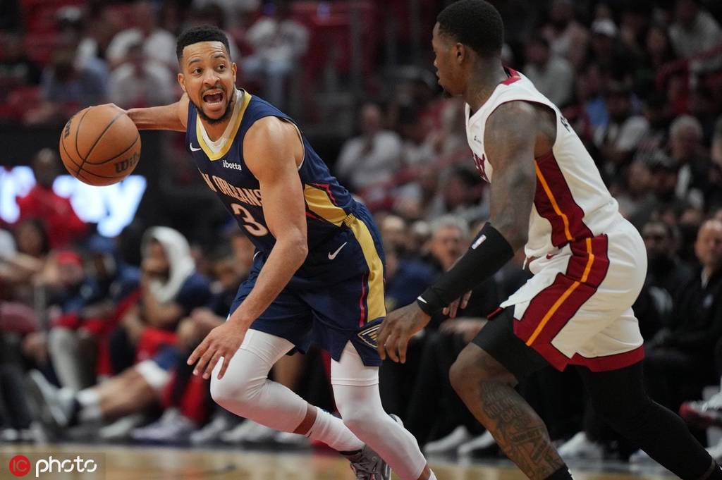 76人翻盘法国男篮，麦科勒姆完成帽子戏法