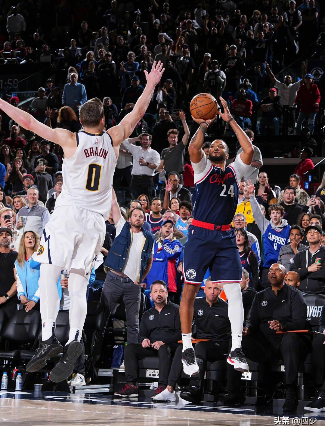 76人翻盘法国男篮，麦科勒姆完成帽子戏法