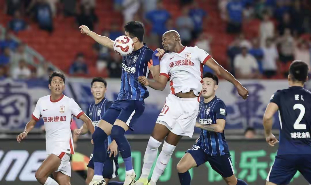 彼辛格主场遭遇不胜，保级艰难