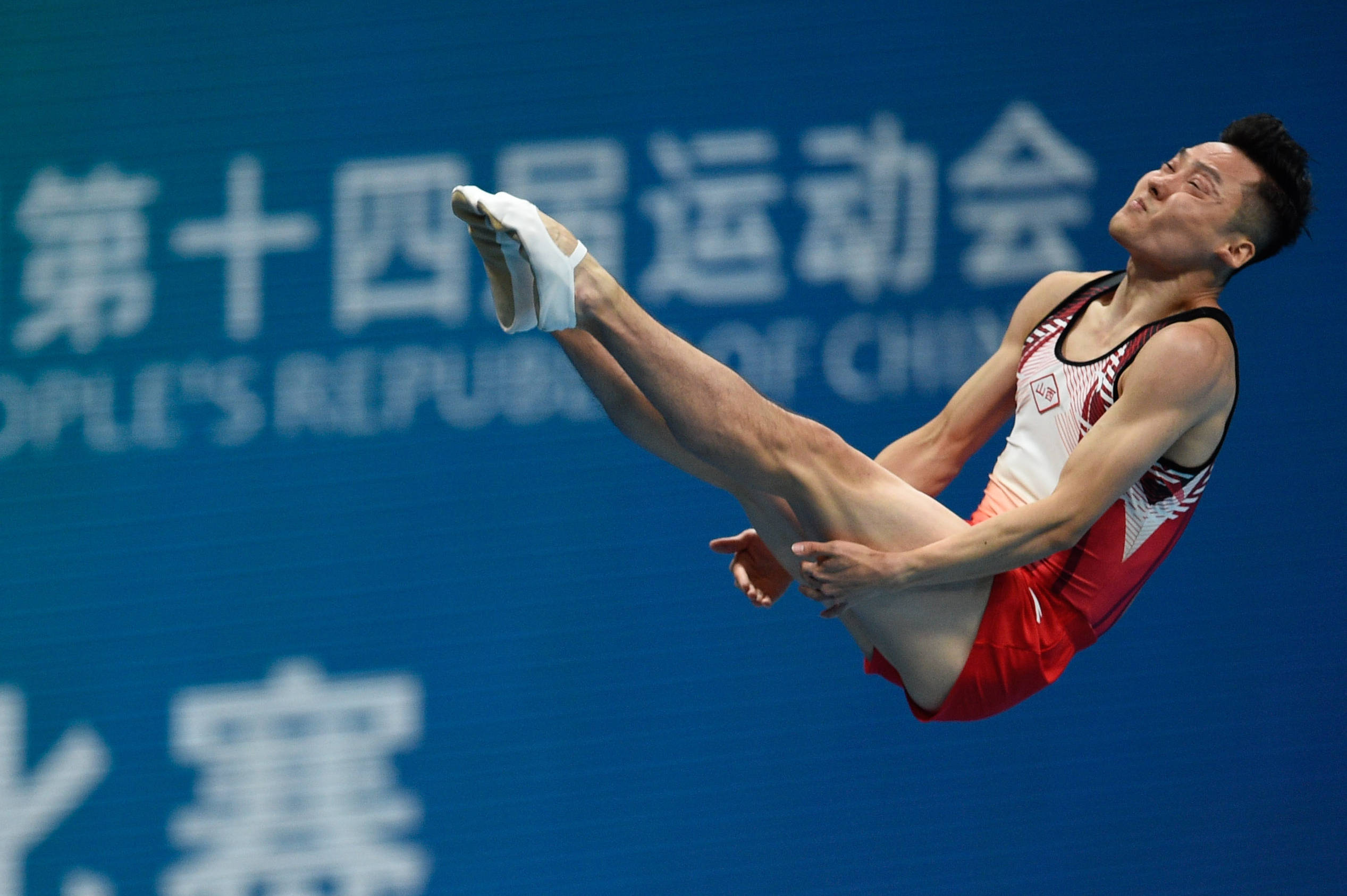 蹦床冠军夺得，飞身一跃震撼赛场的简单介绍