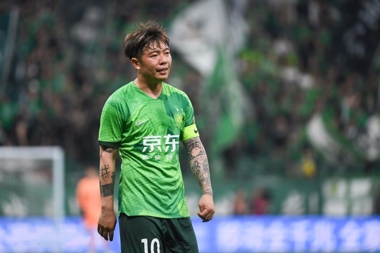 初露锋芒！一位中超新秀在比赛中表现出众