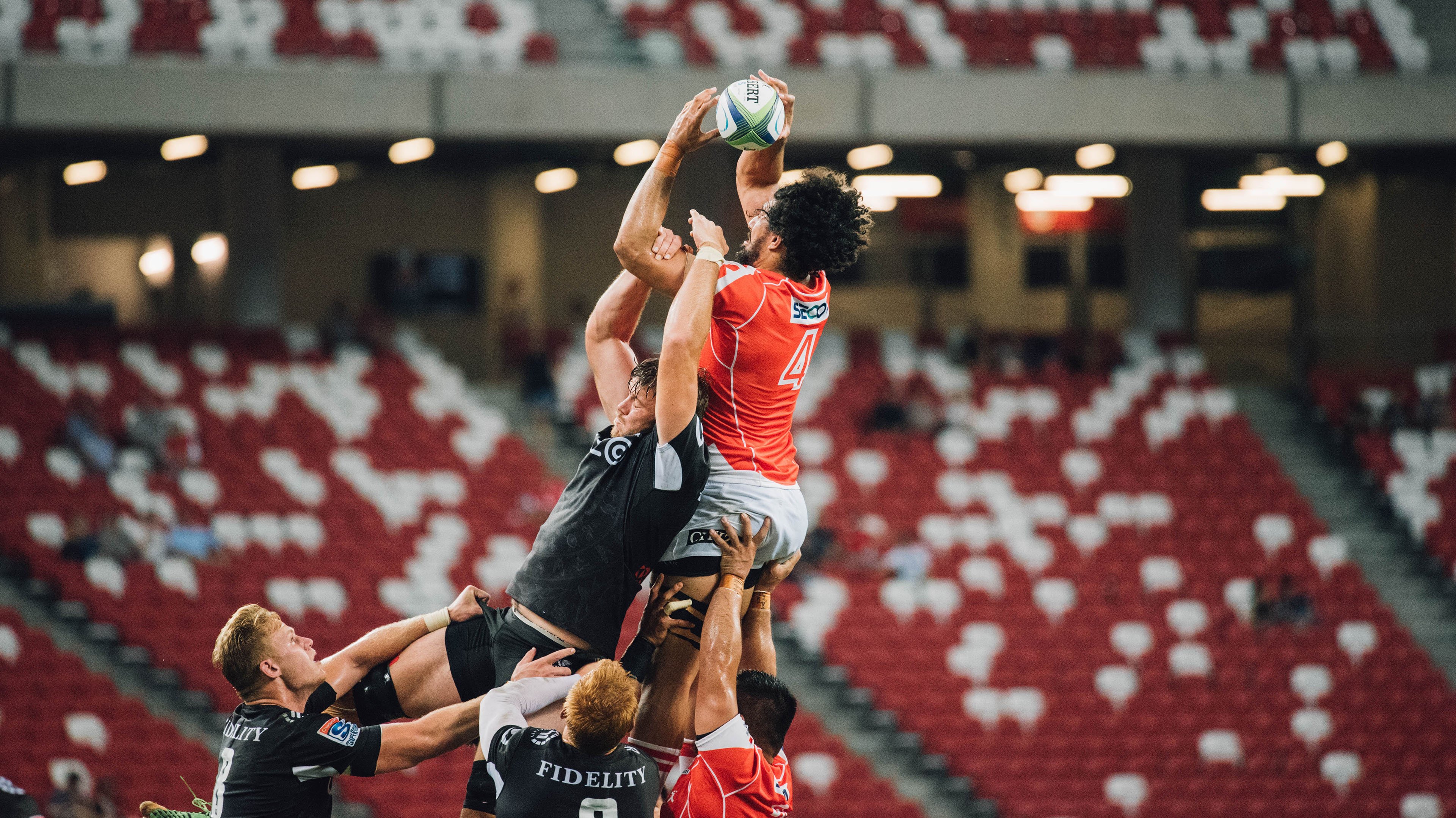 F1街道赛之夜，切特如何以完美发挥改写赛道叙事